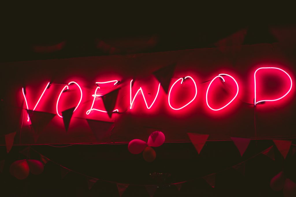 Voewood's signature neon sign above the Dancefloor
